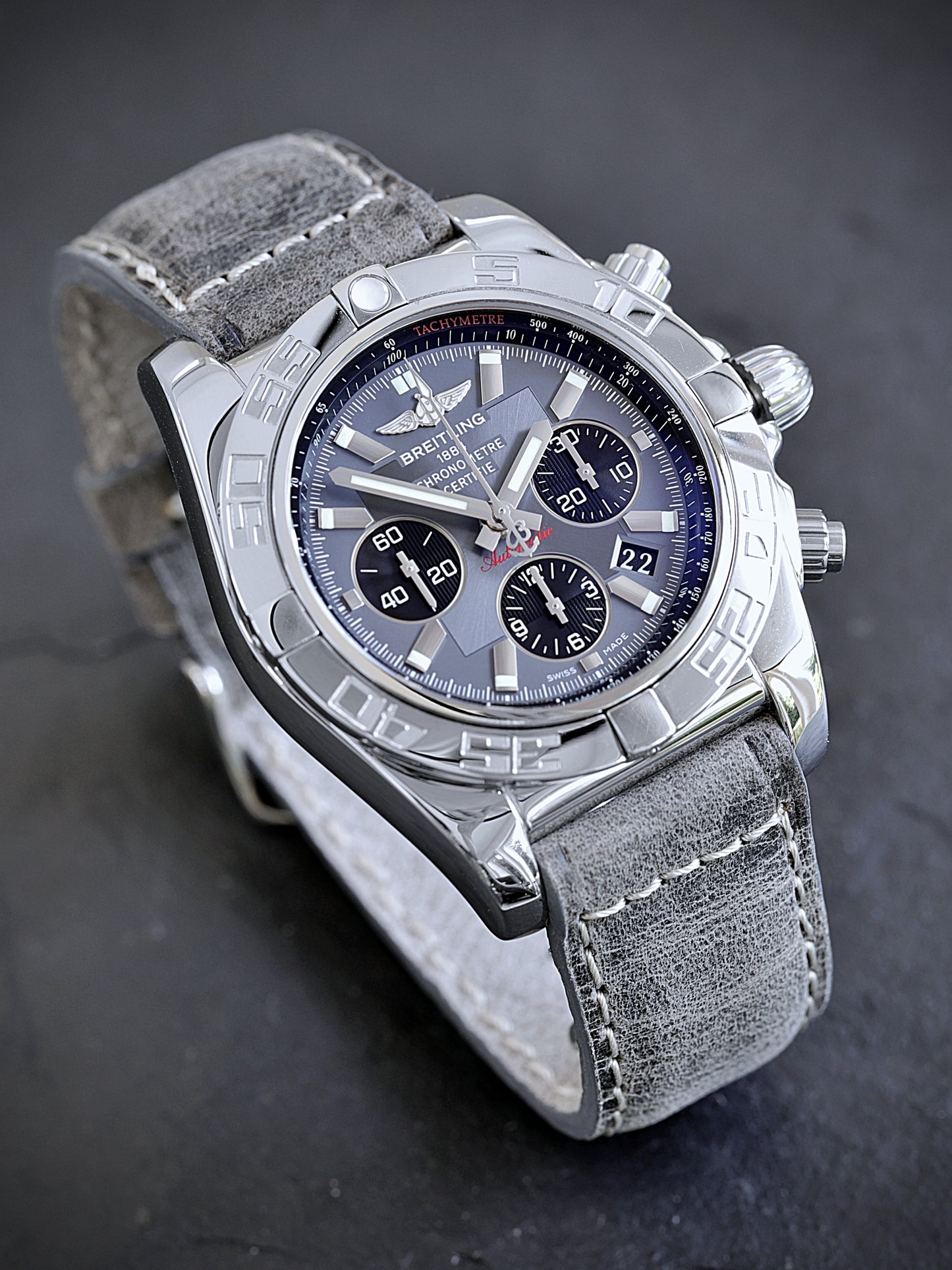 Breitling Chronomat 44 B01