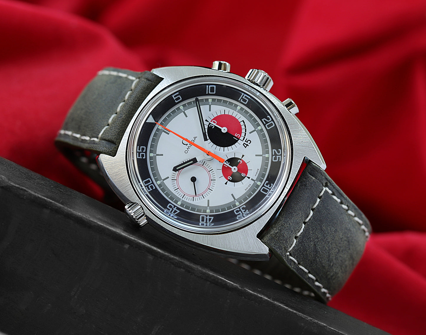 Omega Seamaster Soccer