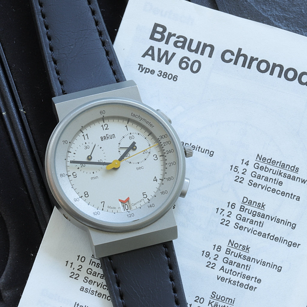 Braun Uhren aus Video