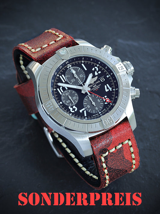 Breitling Avenger GMT 45