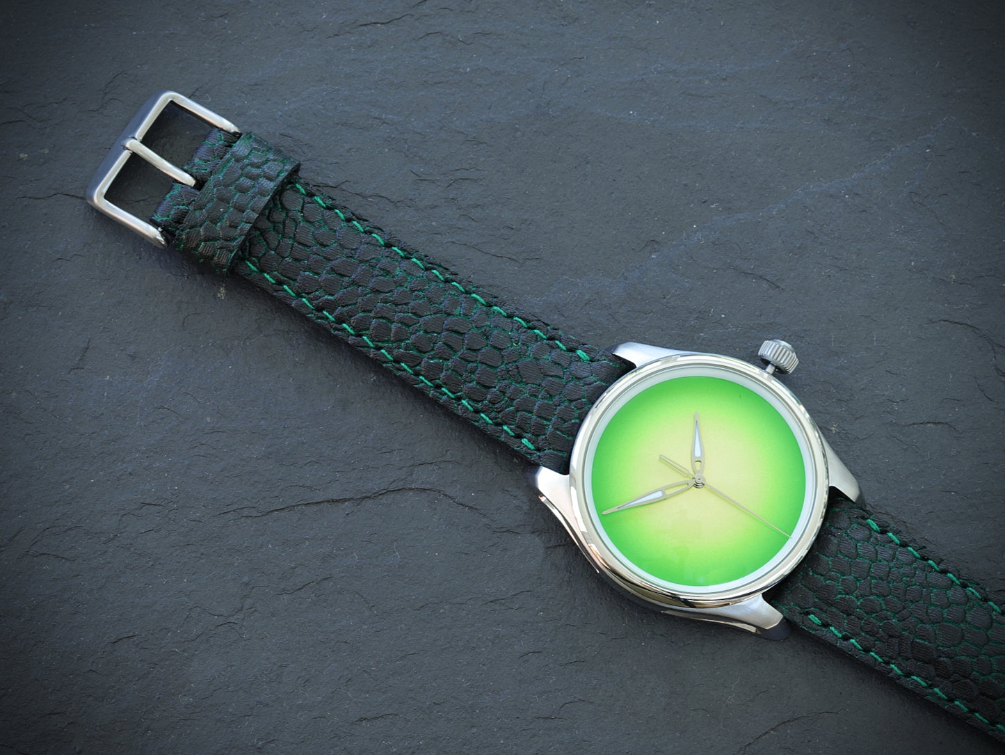 H.Moser & Cie. Pioneer Center Seconds "Citrus Green"