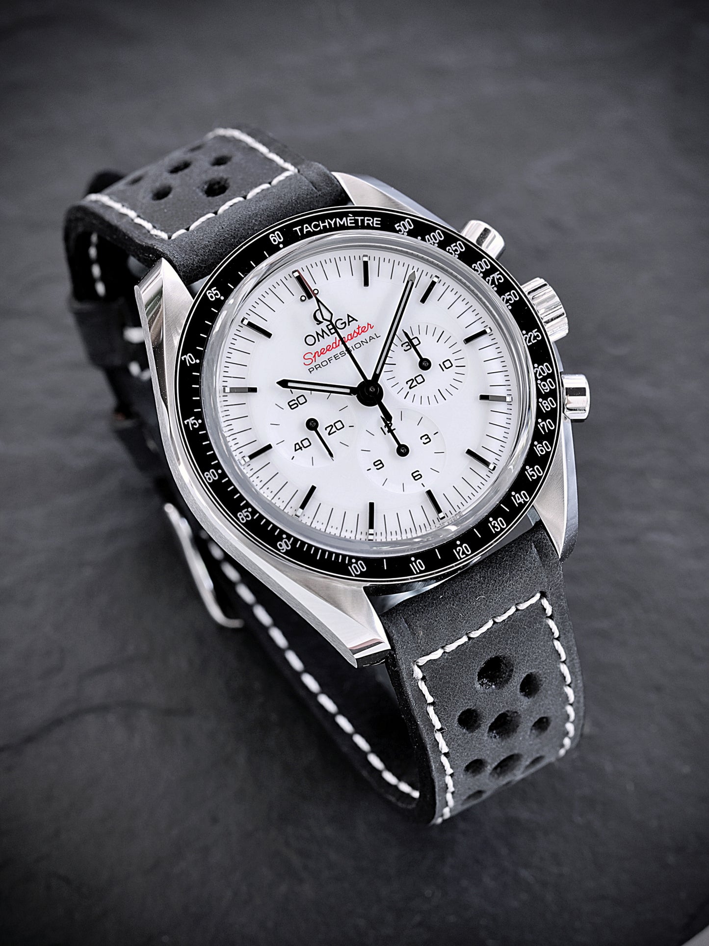Omega Speedmaster Moonwatch Professional
