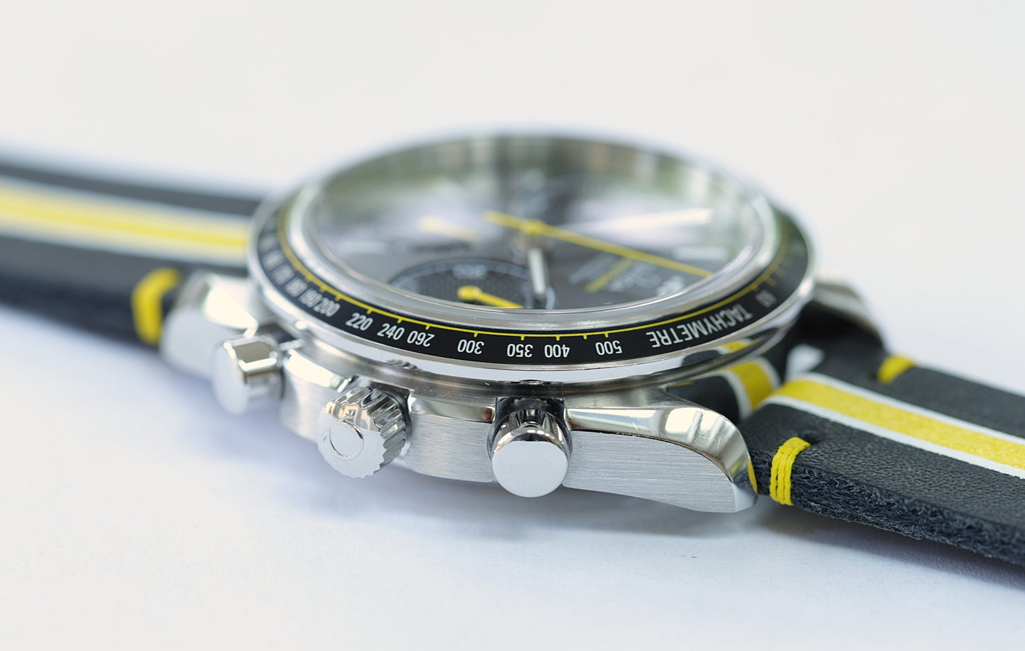 Omega Speedmaster Racing 40